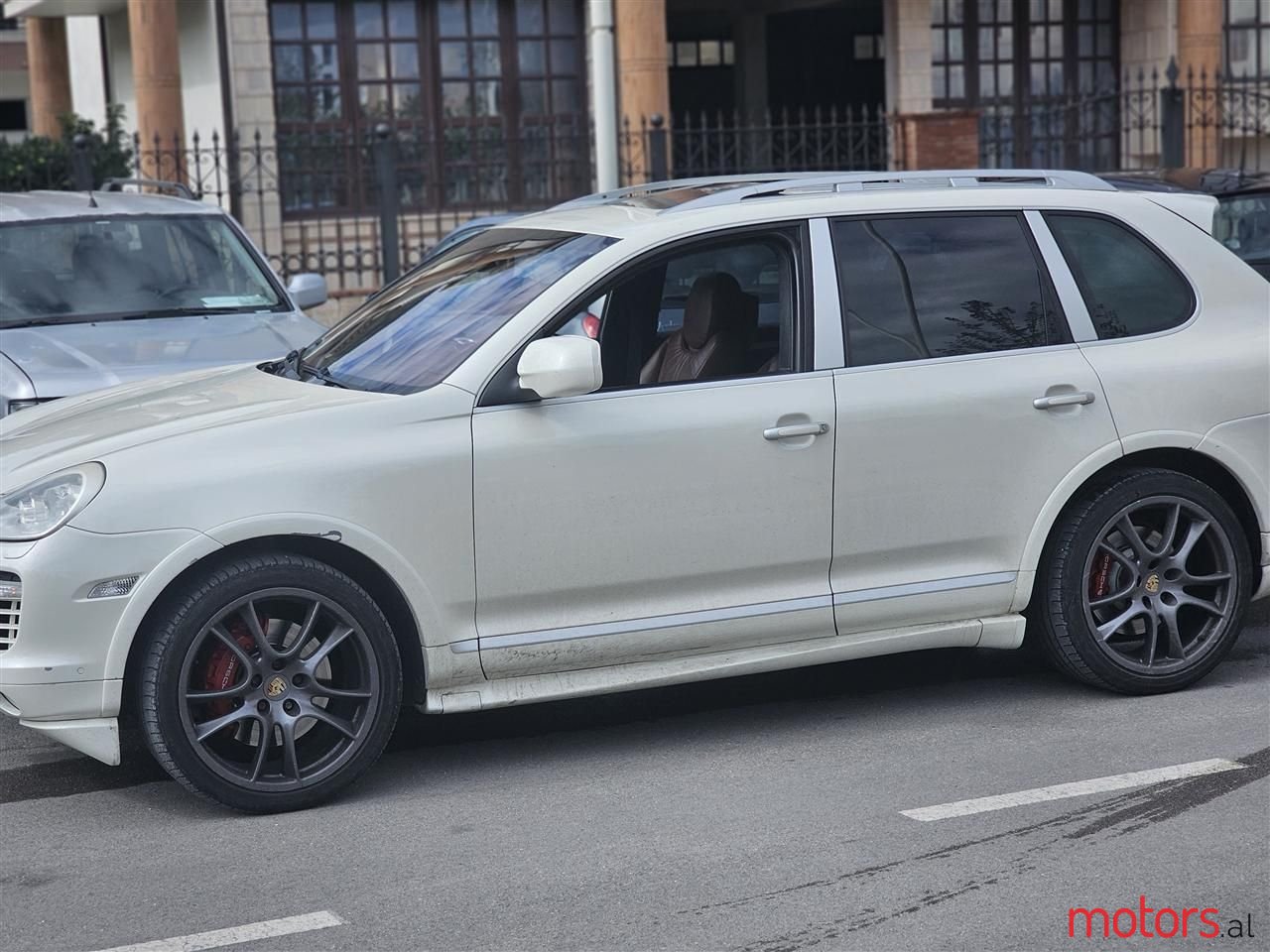 2008' Porsche Cayenne photo #1