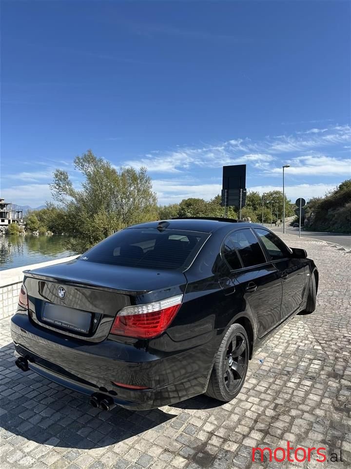 2008' BMW 520 photo #4