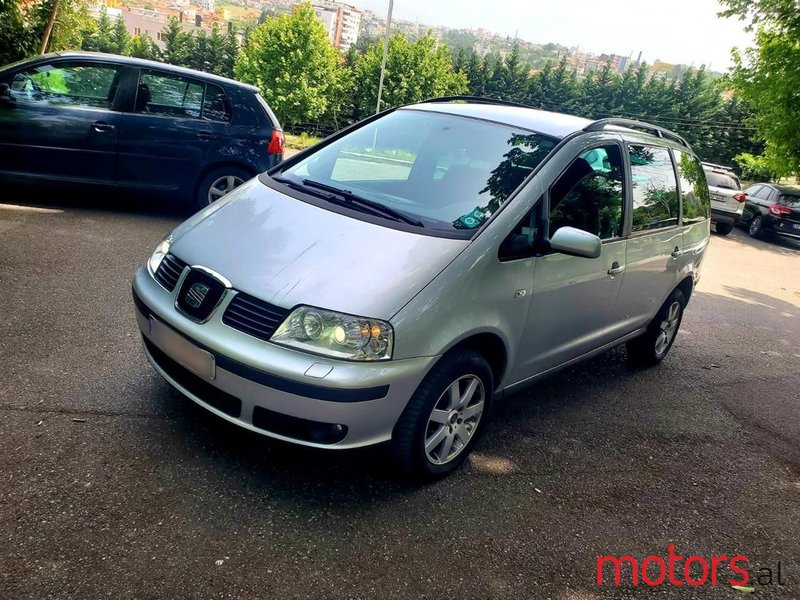 2009' SEAT Alhambra photo #3