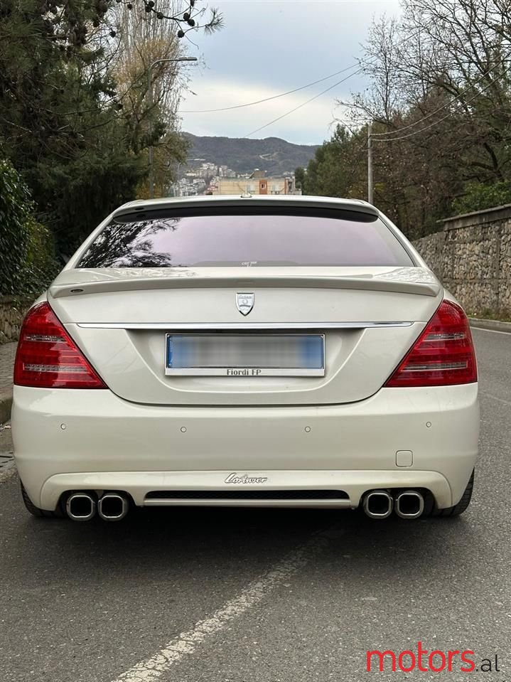 2010' Mercedes-Benz S 550 photo #3