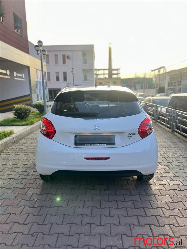 2012' Peugeot 208 photo #4