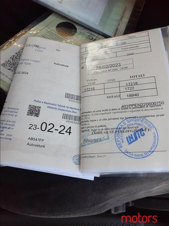 2002' Hyundai Grand Santa Fe photo #2