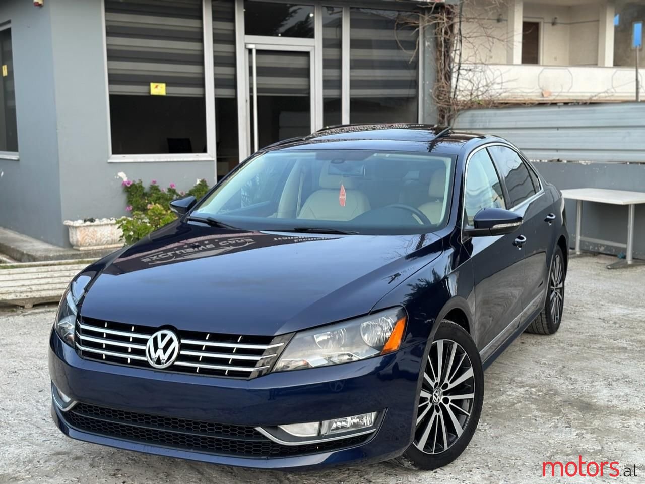 2012' Volkswagen Passat photo #1