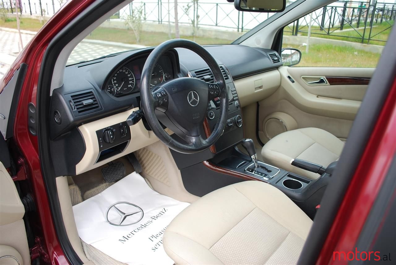 2007' Mercedes-Benz A 180 photo #3