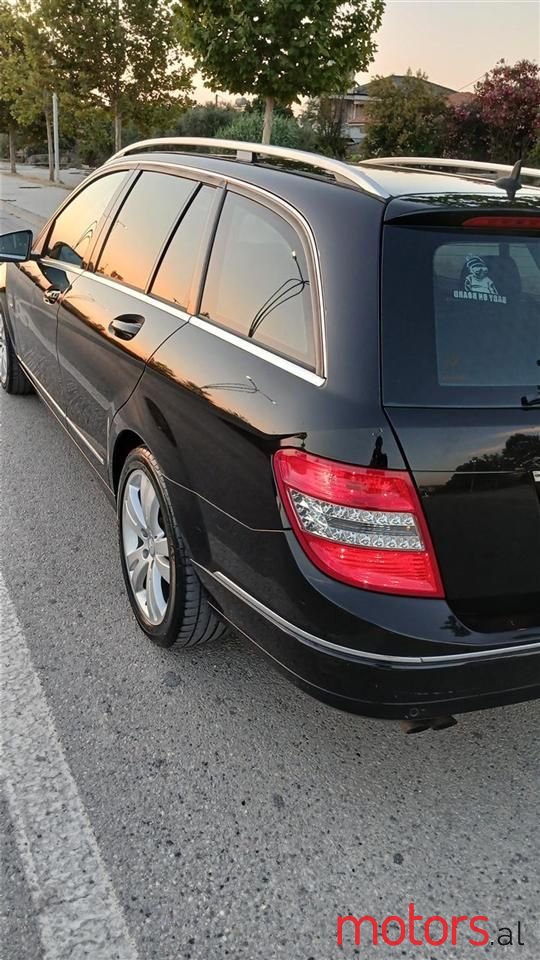 2009' Mercedes-Benz C 200 photo #3