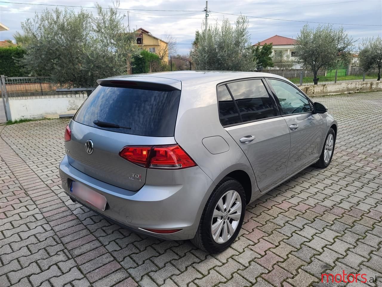 2014' Volkswagen Golf photo #2