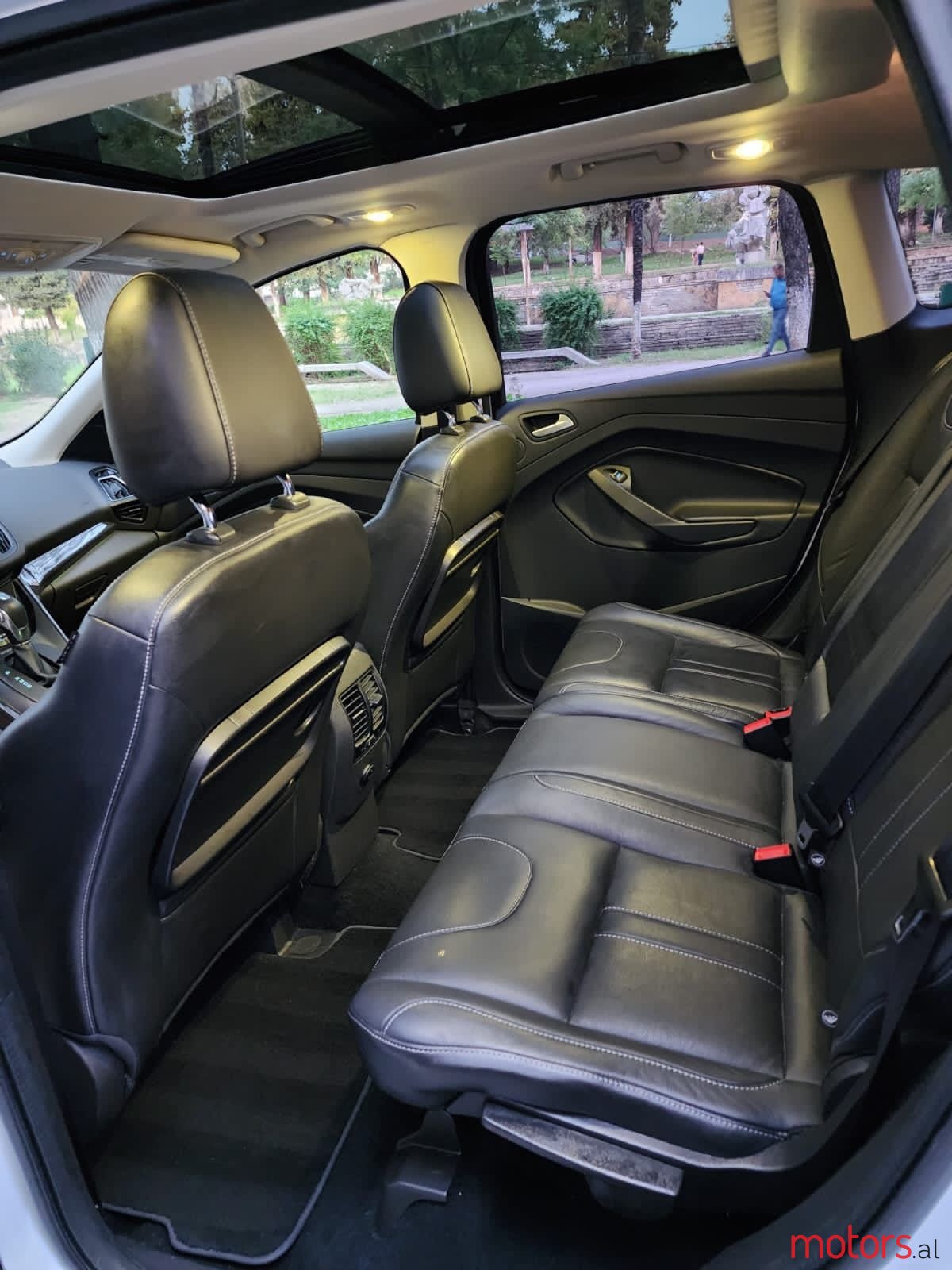 2016' Ford Kuga photo #5