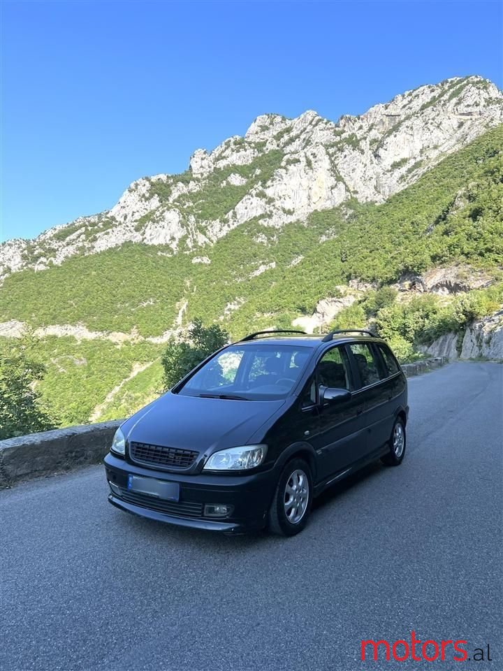 2003' Opel Zafira photo #1