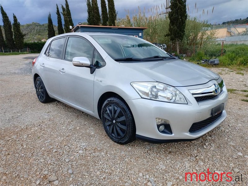 2012' Toyota Auris photo #4