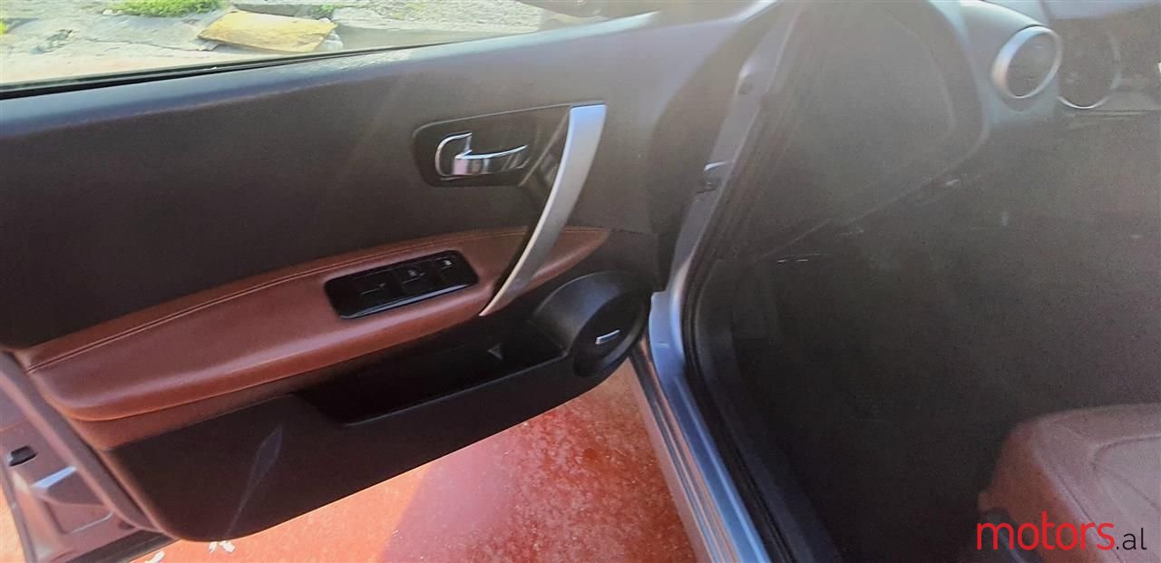 2011' Nissan Qashqai photo #6