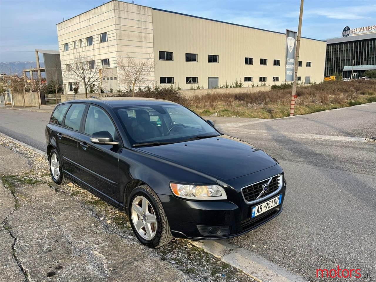 2009' Volvo V50 photo #5