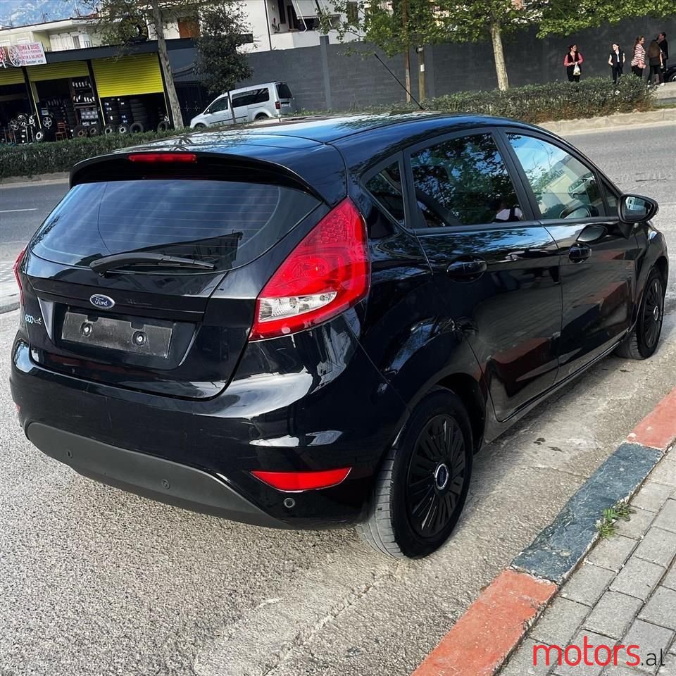 2010' Ford Fiesta photo #3