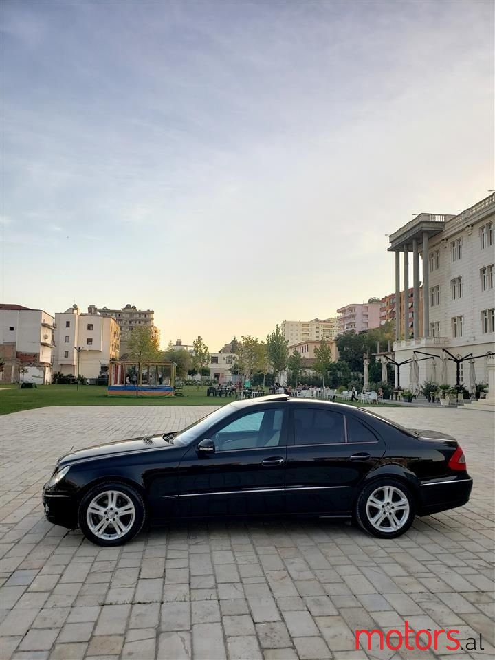 2006' Mercedes-Benz E 320 photo #6