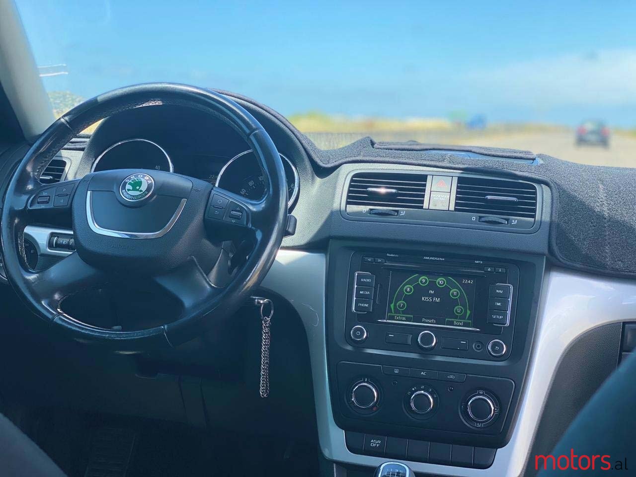 2011' Skoda Yeti photo #5