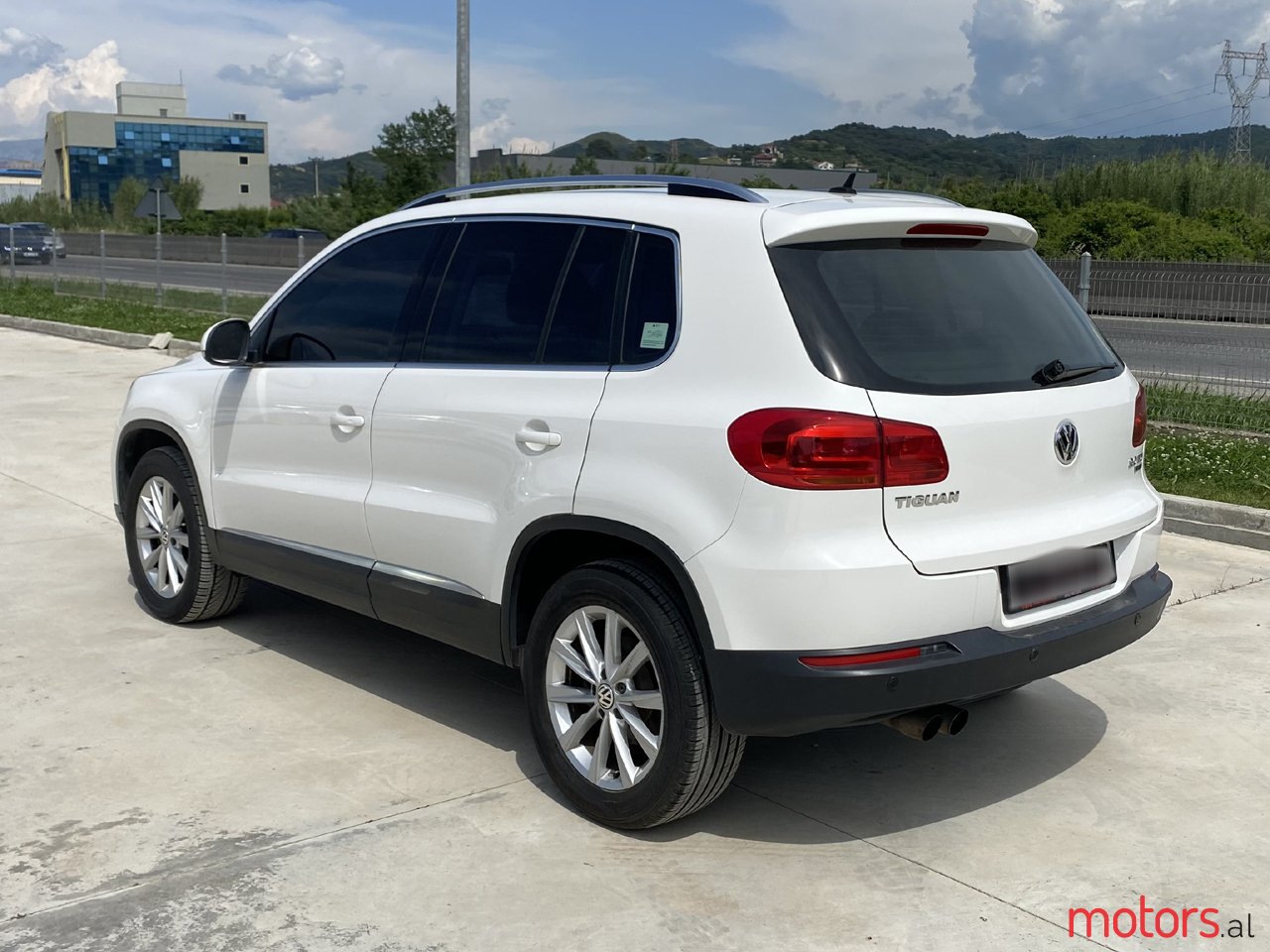 2013' Volkswagen Tiguan photo #4