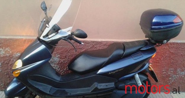 2005' Yamaha Skyliner photo #6