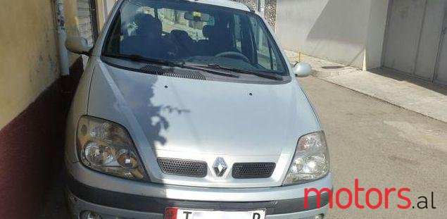 2001' Renault Scenic photo #1
