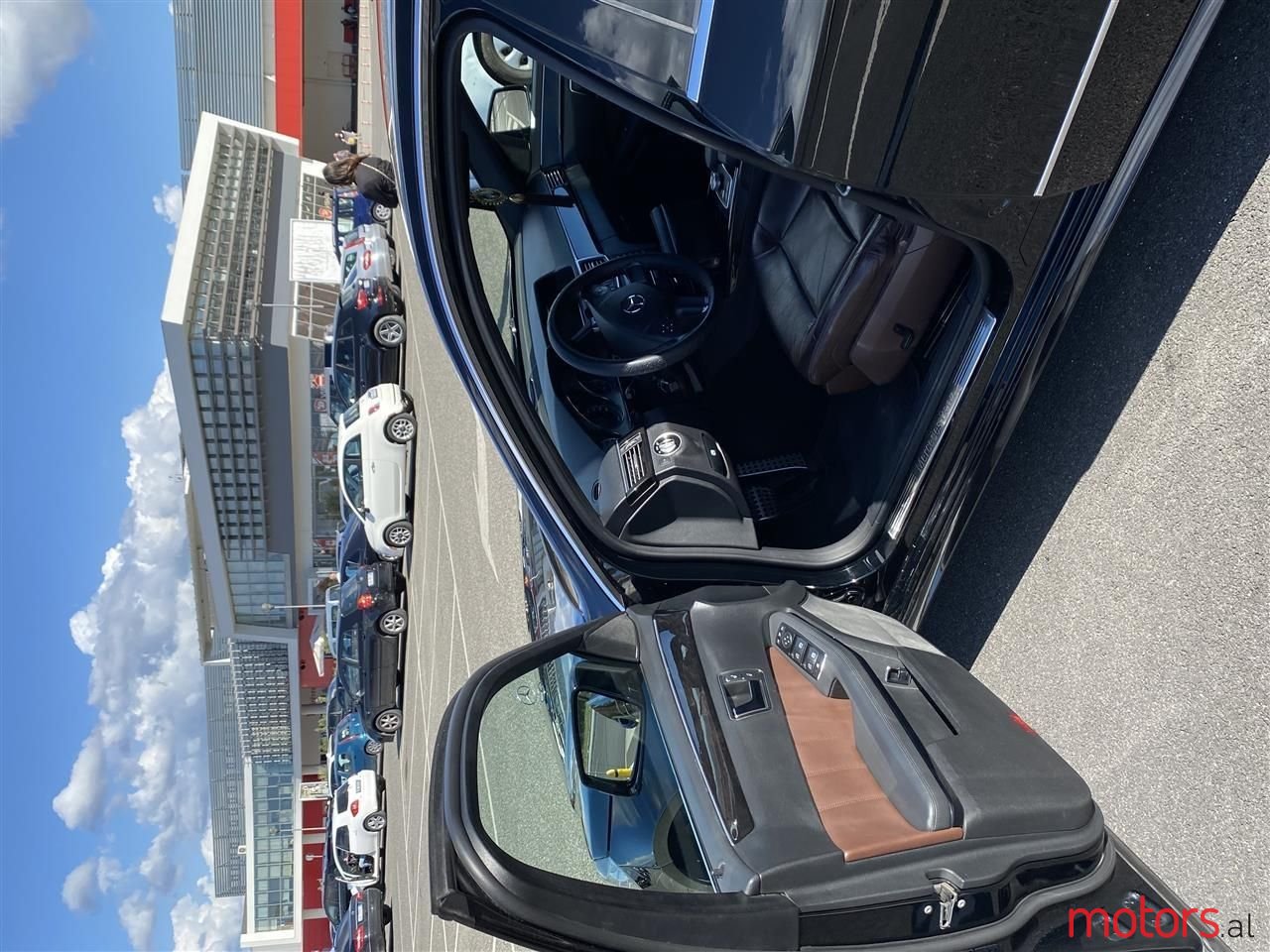 2011' Mercedes-Benz E 220 photo #3