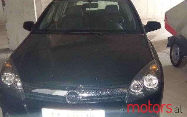 2006' Opel Astra photo #1