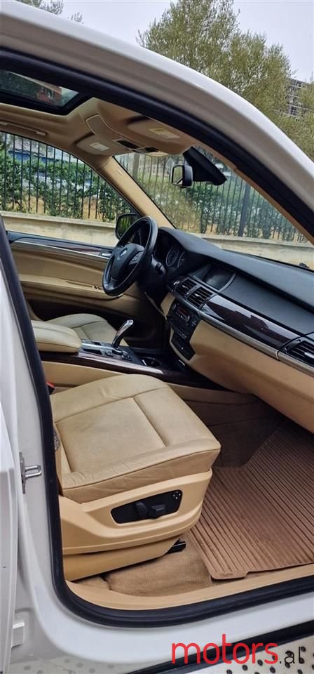 2010' BMW X5 photo #6