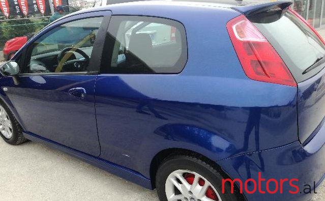 2006' Fiat Grande photo #1