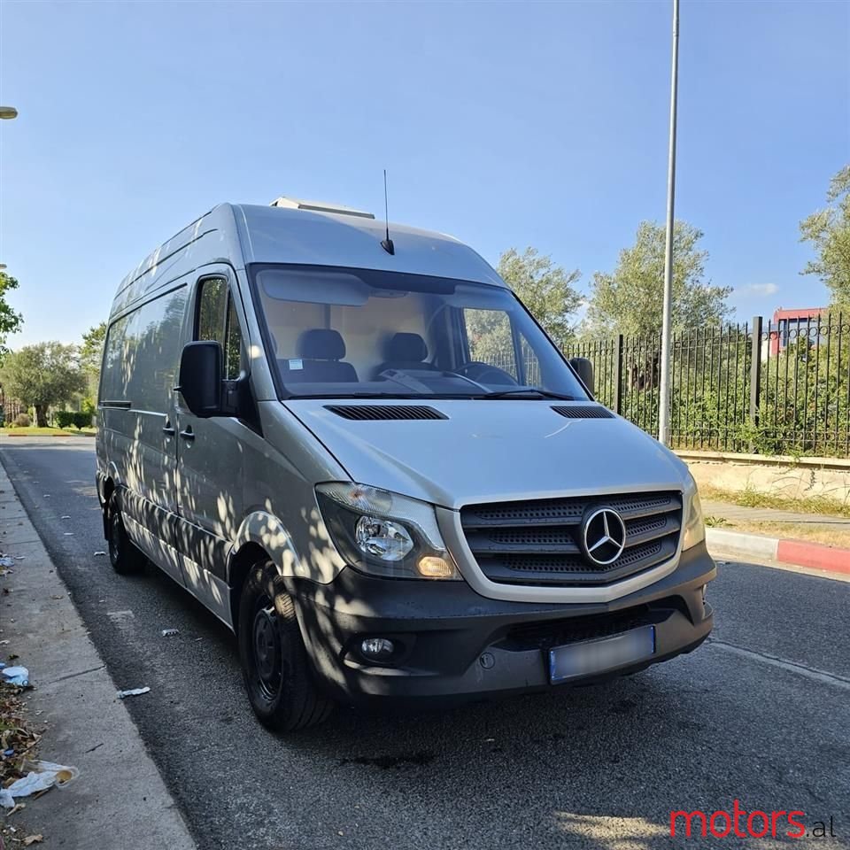 2015' Mercedes-Benz Sprinter photo #1