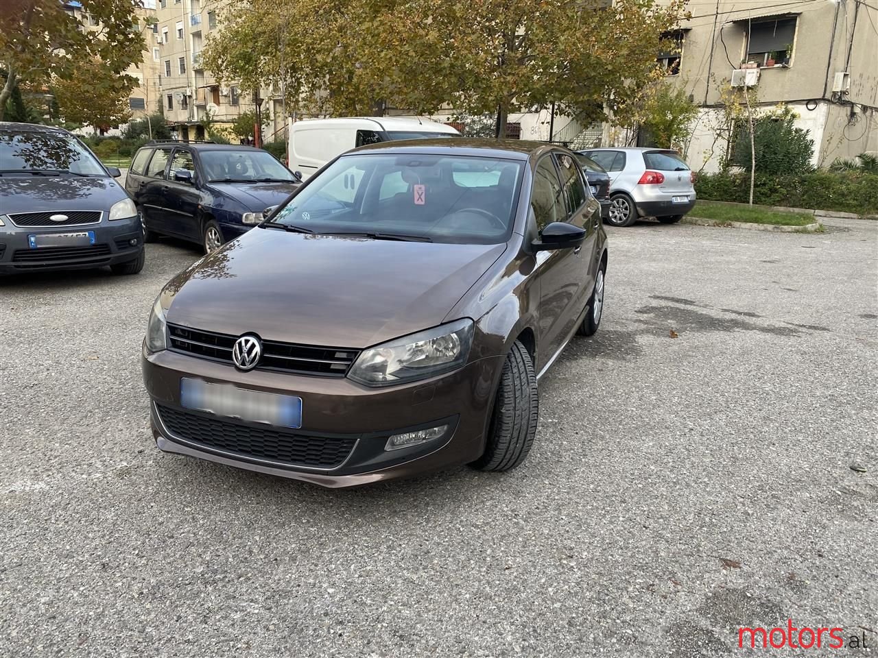 2011' Volkswagen Polo photo #1