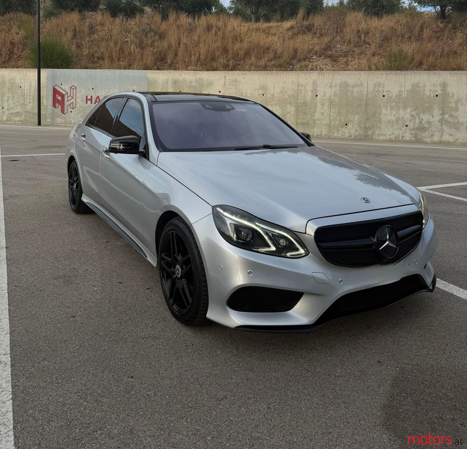 2015' Mercedes-Benz 300 photo #1