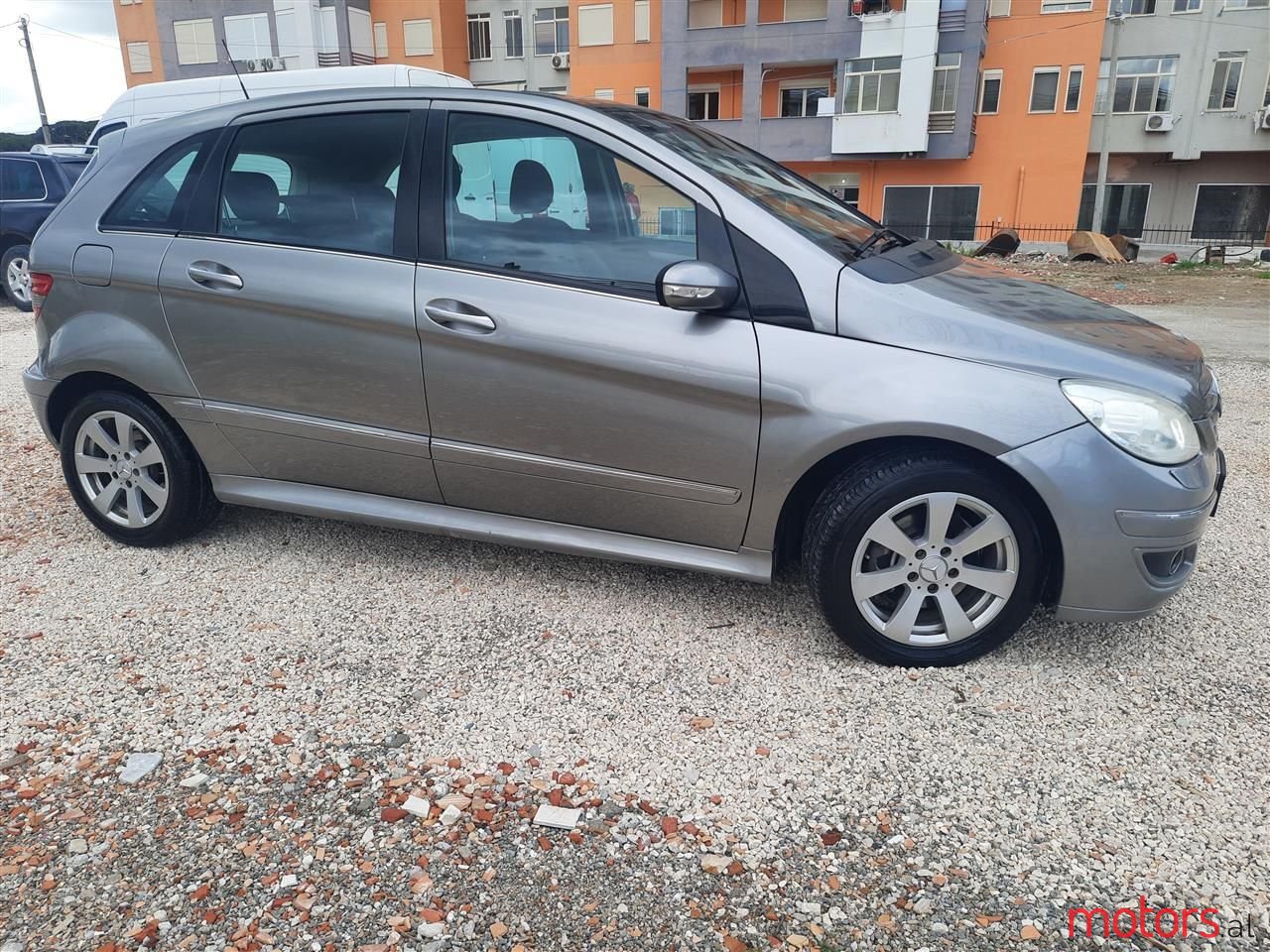 2006' Mercedes-Benz B 180 photo #2