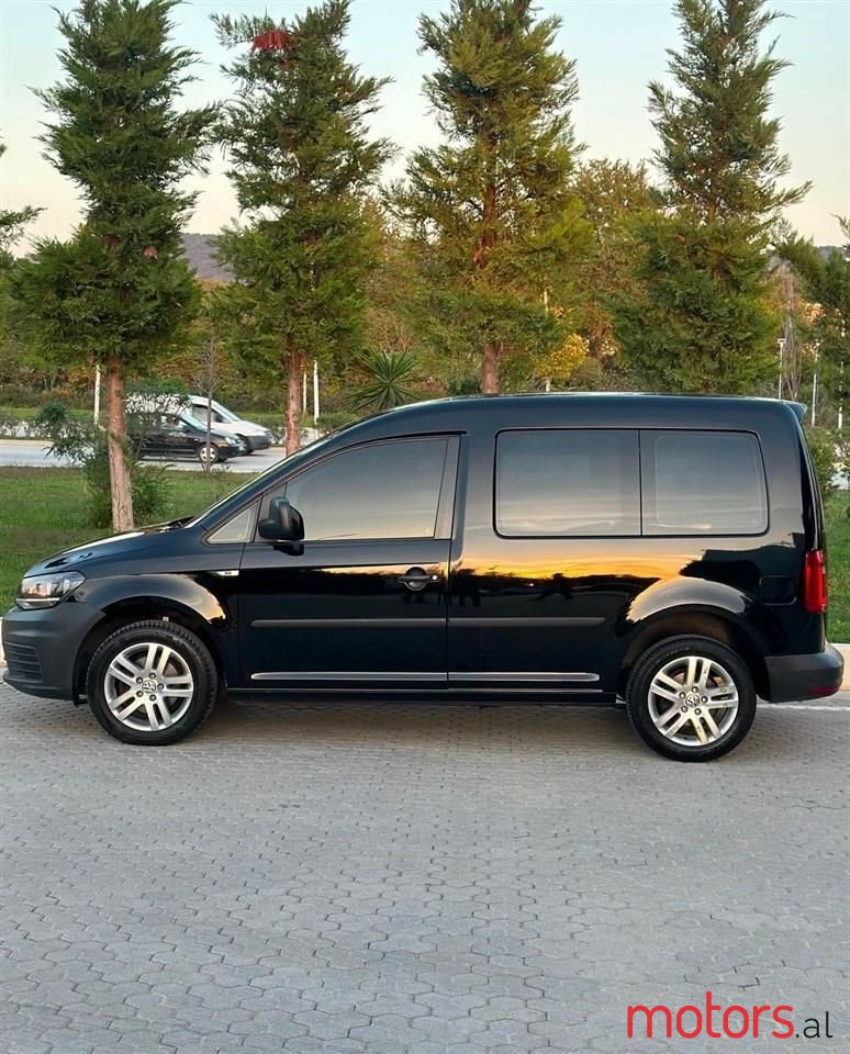 2016' Volkswagen Caddy photo #4