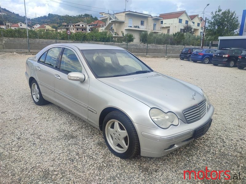 2004' Mercedes-Benz C 200 photo #2