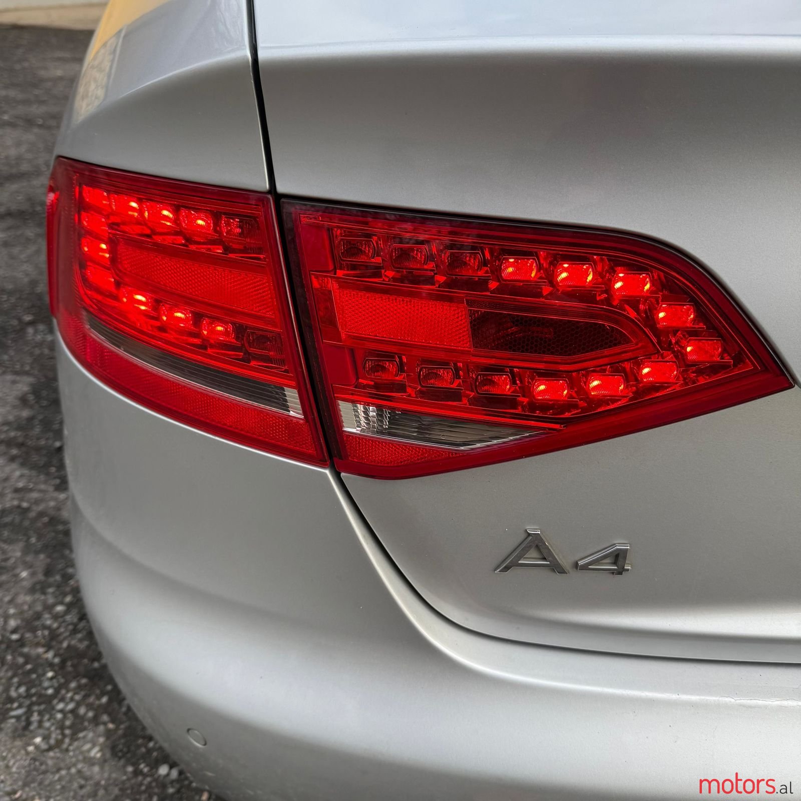 2012' Audi A4 photo #3