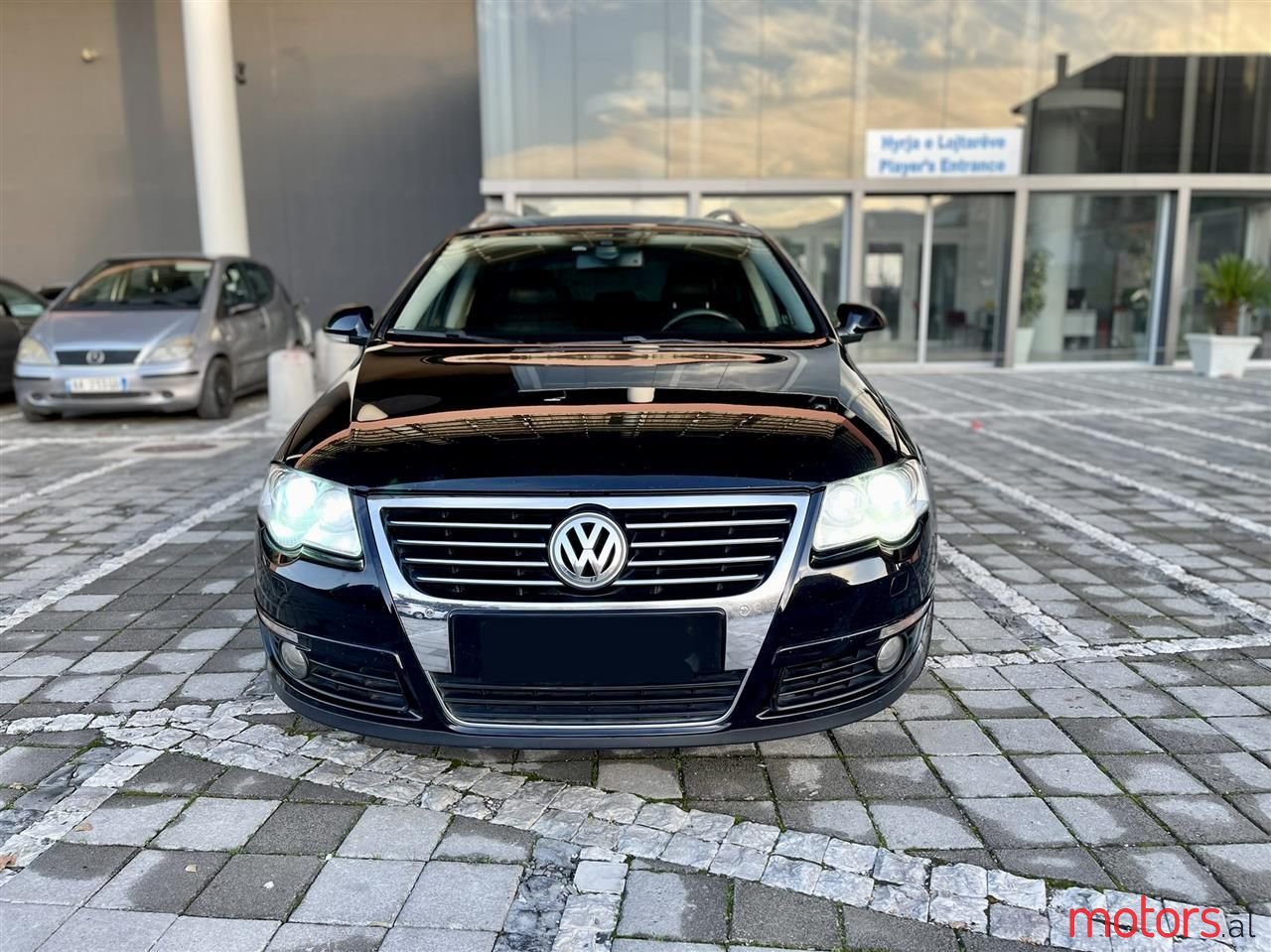 2007' Volkswagen Passat photo #1
