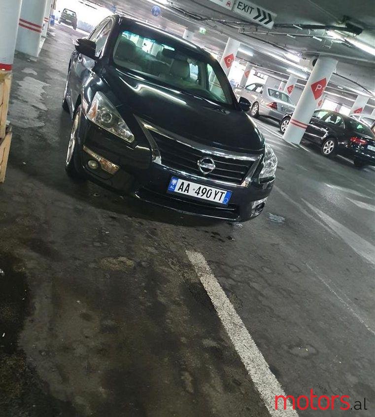 2013' Nissan Altima photo #1