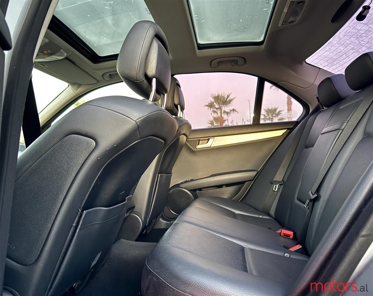 2014' Mercedes-Benz C 220 photo #3