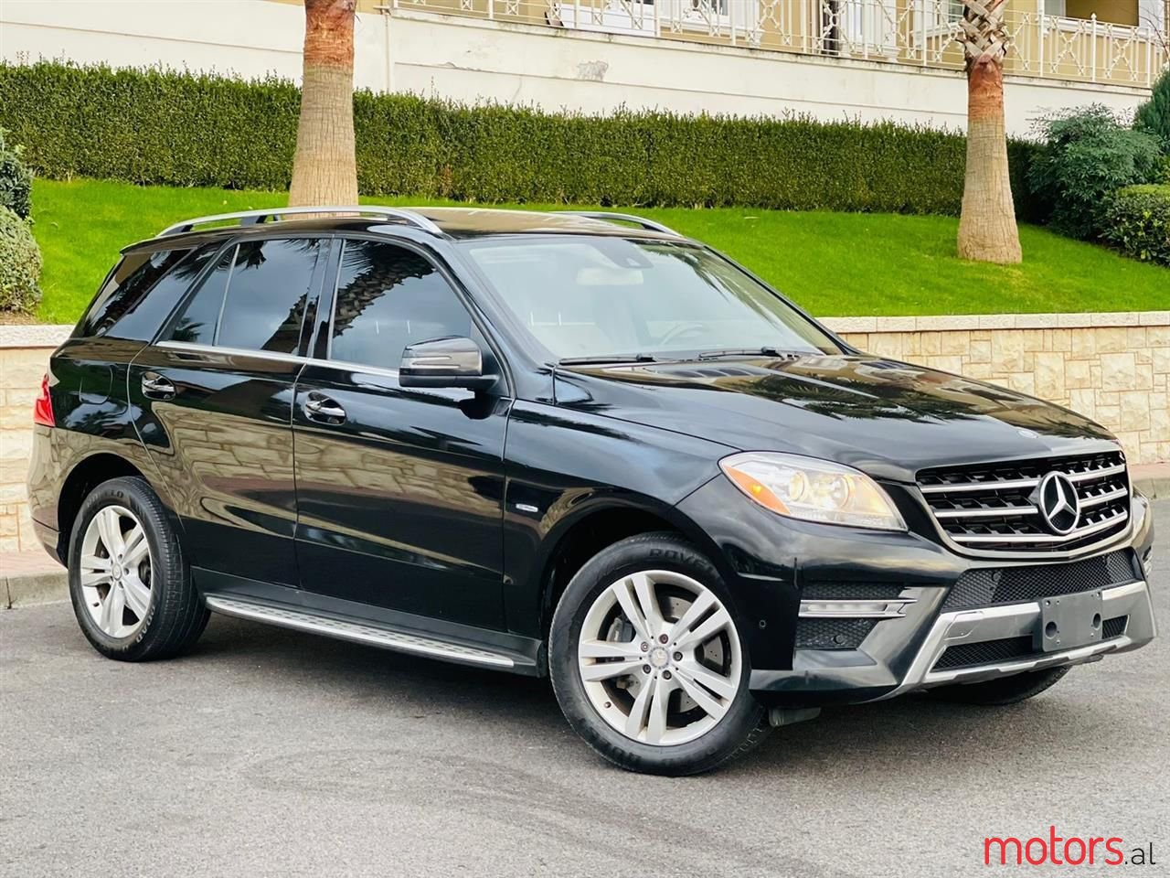 2012' Mercedes-Benz 350 photo #5