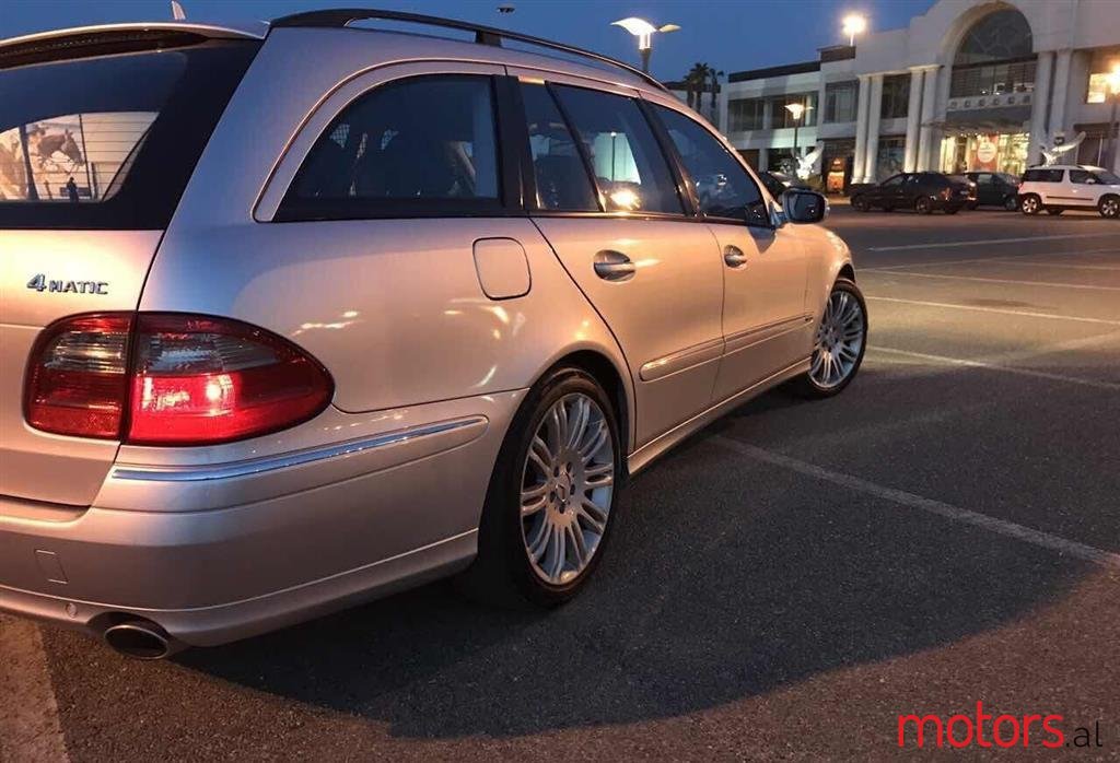 2007' Mercedes-Benz E 320 photo #2