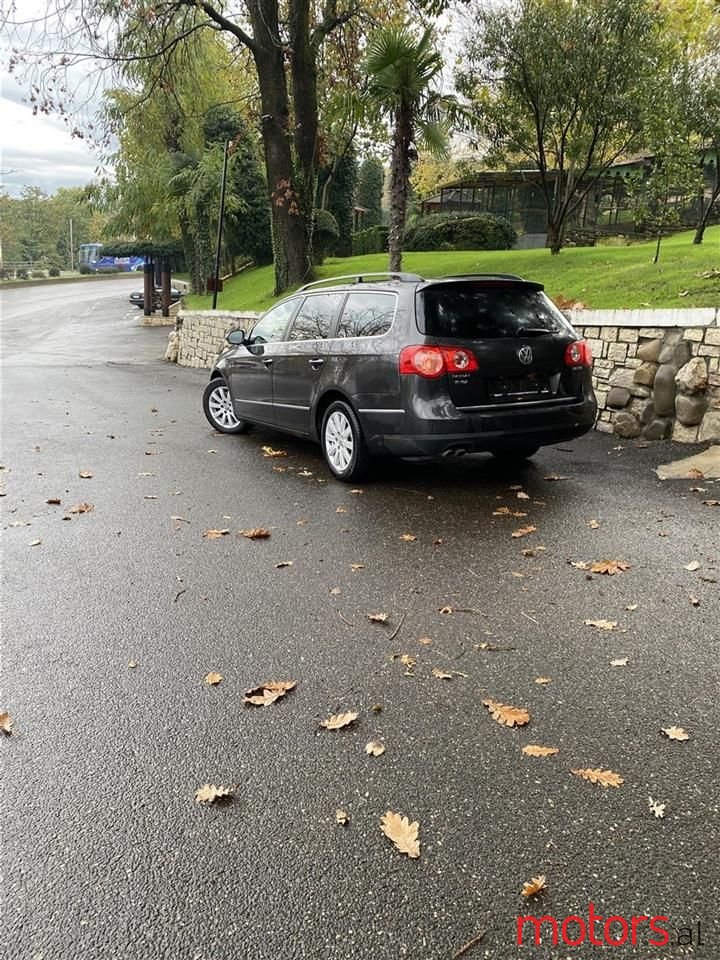 2007' Volkswagen Passat photo #6