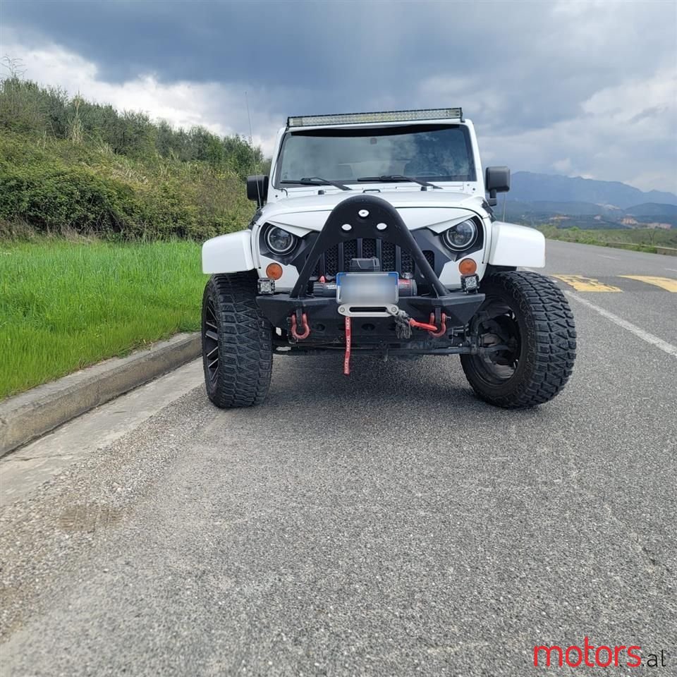 2016' Jeep Wrangler photo #3