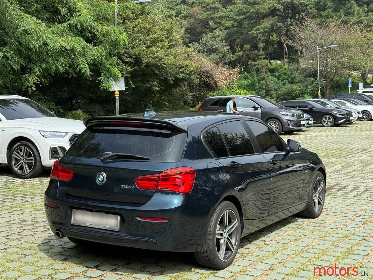 2017' BMW 118 photo #6