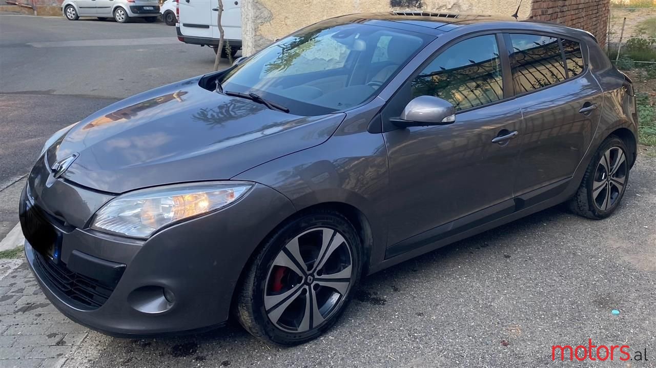 2009' Renault Megane photo #3