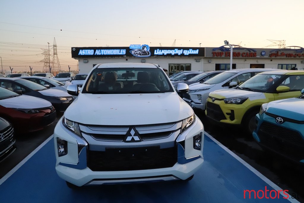 2022' Mitsubishi L 200 2.4L DIESEL FULL OPTION 4WD photo #1