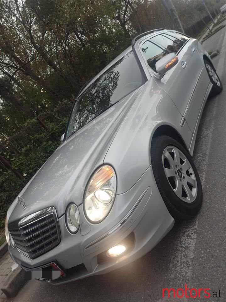 2008' Mercedes-Benz E 200 photo #2