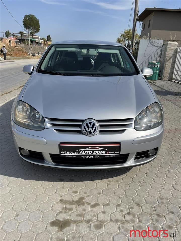 2005' Volkswagen Golf photo #3