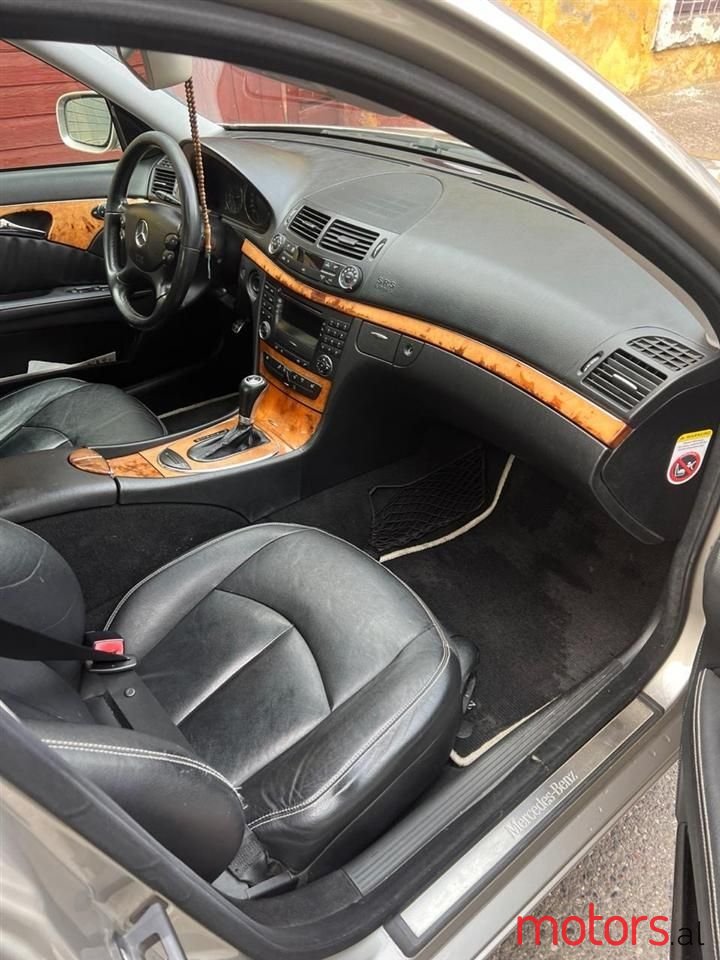 2007' Mercedes-Benz E 280 photo #6