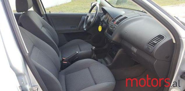 2000' Volkswagen Polo photo #1