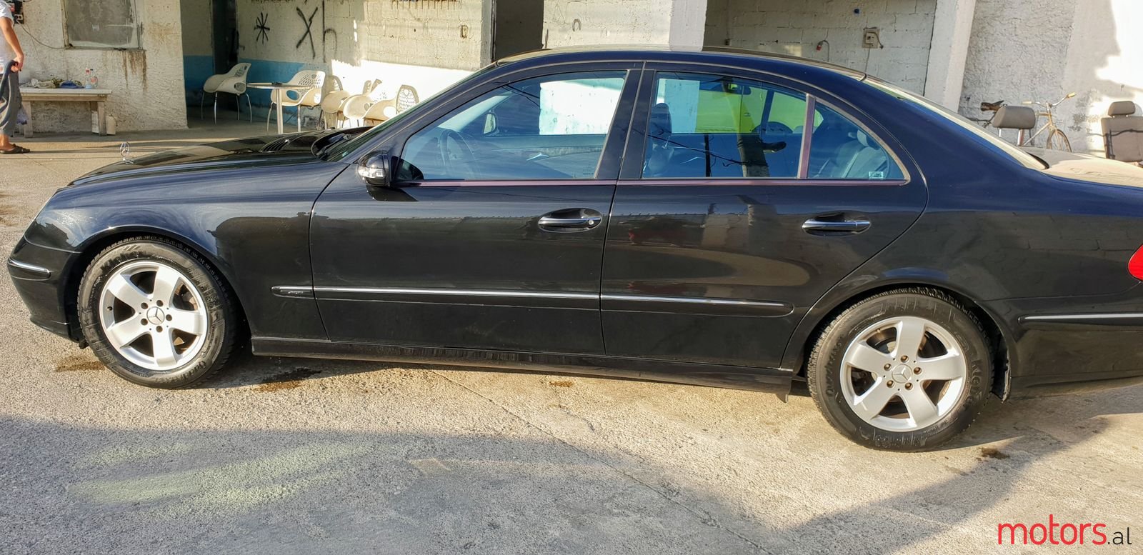 2004' Mercedes-Benz 260E photo #4