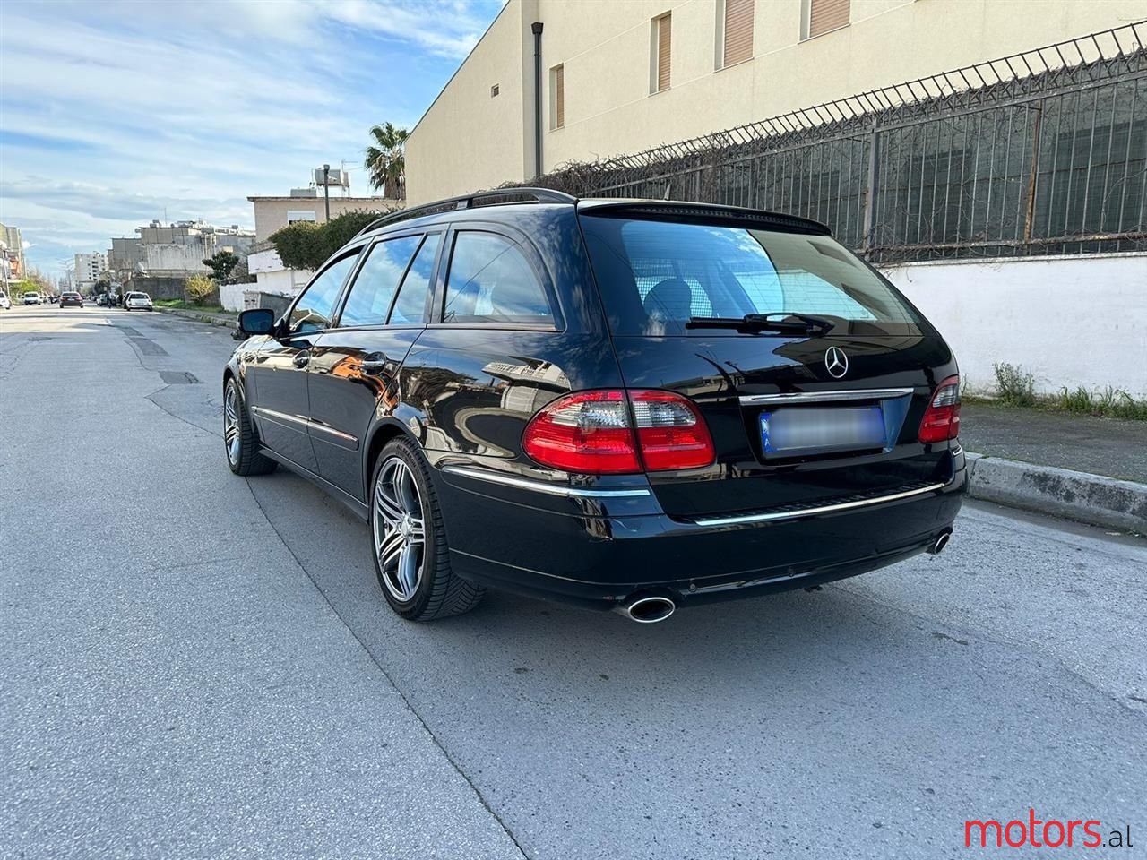 2007' Mercedes-Benz E 280 photo #2