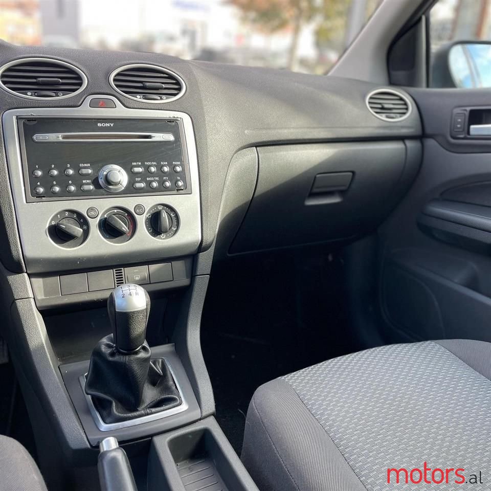 2008' Ford Focus photo #6