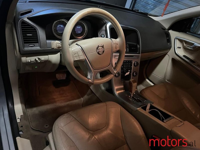 2010' Volvo Xc 60 photo #3